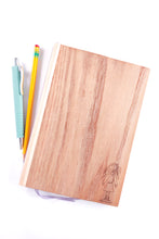 Carica l'immagine nel visualizzatore di Gallery, La Bambolina